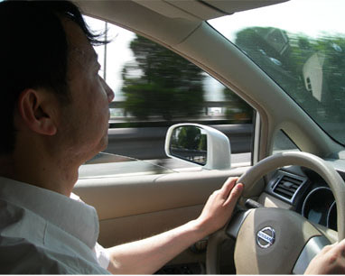 驅(qū)車萬(wàn)里行?拍攝新廣告